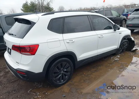 2022 Volkswagen Taos 1.5T S z USA, uszkodzony, nr VIN 3VVAX7B28NM079088